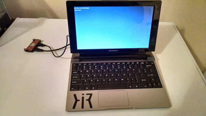 Turn Motorola Lapdock Into A Laptop With Raspberry Pi Zero Turn Motorola Lapdock Into A Laptop With Raspberry Pi Zero