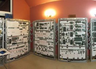 A huge home built computer only for playing Tetris A huge home built computer only for playing Tetris