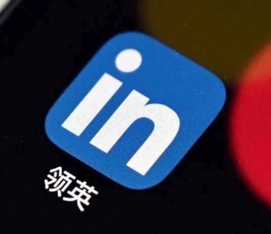 LinkedIn To End Service In China